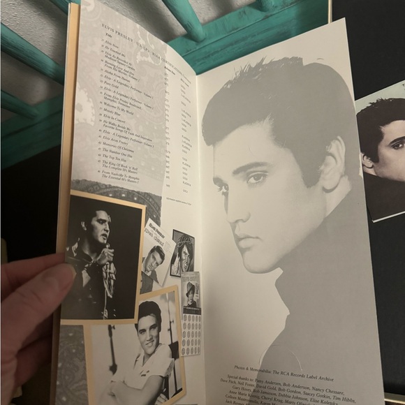 $5 bundled - Elvis collector CD set - Picture 9 of 9
